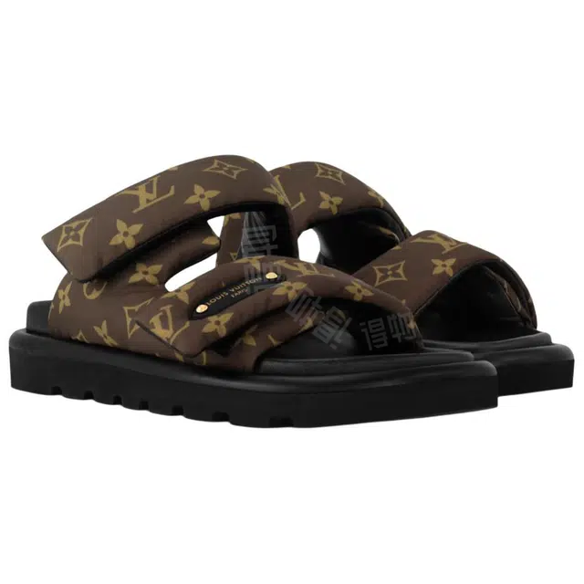 LOUIS VUITTON Pool Pillow