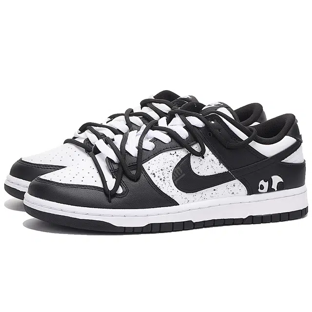 Nike Dunk "WhiteBlack"