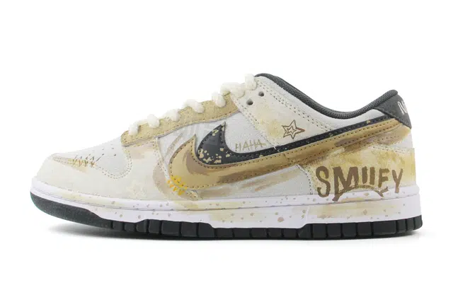 Nike Dunk Low Double Swoosh