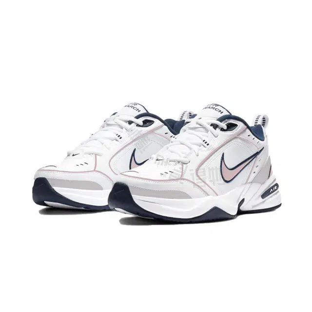 Nike Air Monarch 4
