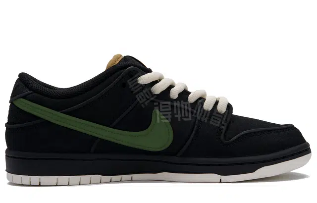 Nike Dunk SB Green Hole 2.0