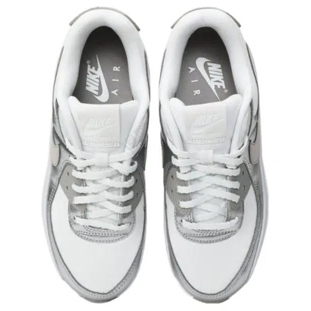 Nike Air Max 90 LV8