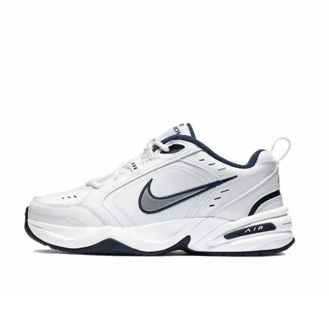 Nike Air Monarch 4