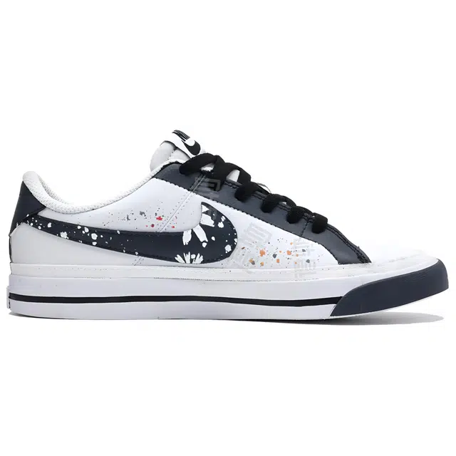 Nike Court Legacy