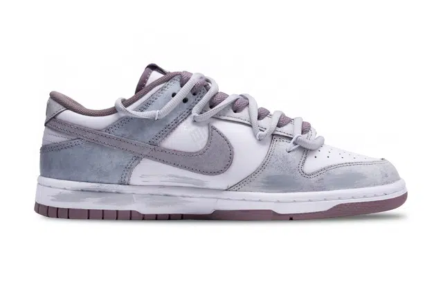 Nike Dunk Low "Light Grey"
