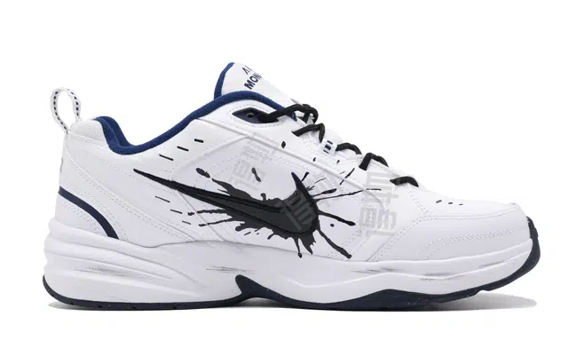 Nike Air Monarch 4