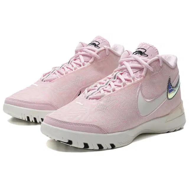 Nike LeBron NXXT Genisus