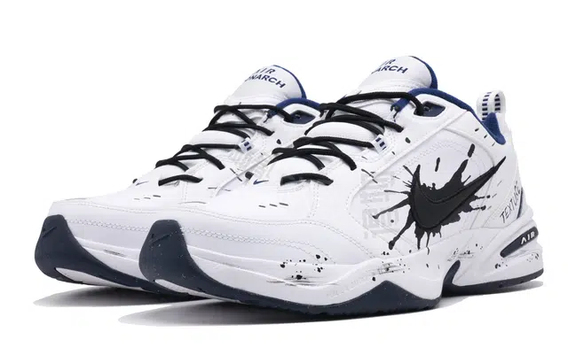 Nike Air Monarch 4