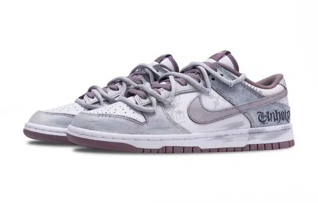 Nike Dunk Low "Light Grey"