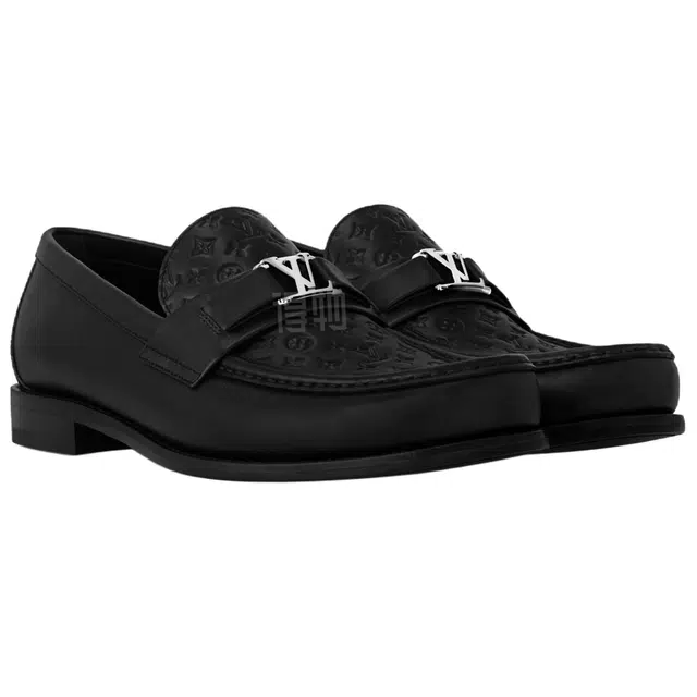 LOUIS VUITTON Major