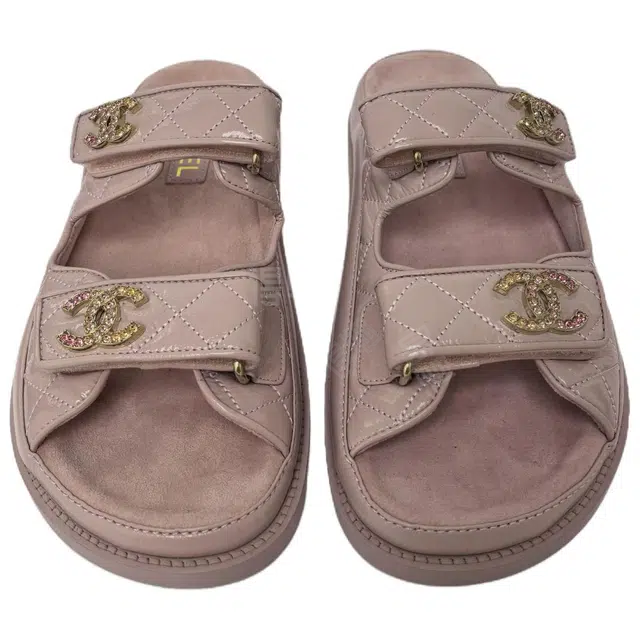 CHANEL 25P