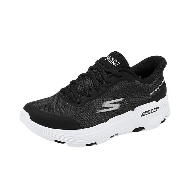 Skechers WOMEN'S GO ULTRAGO