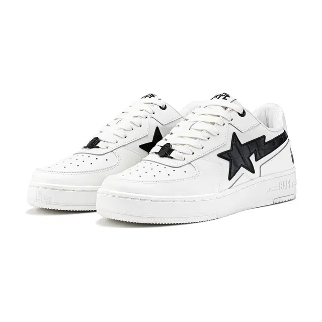 A BATHING APE ICON Low Sneakers