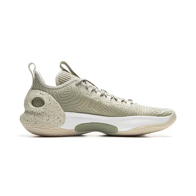 LiNing ULTRA LOW
