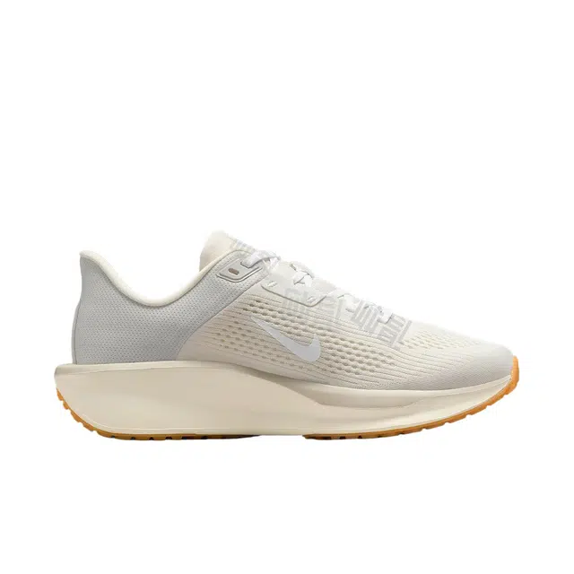 Nike Quest 6