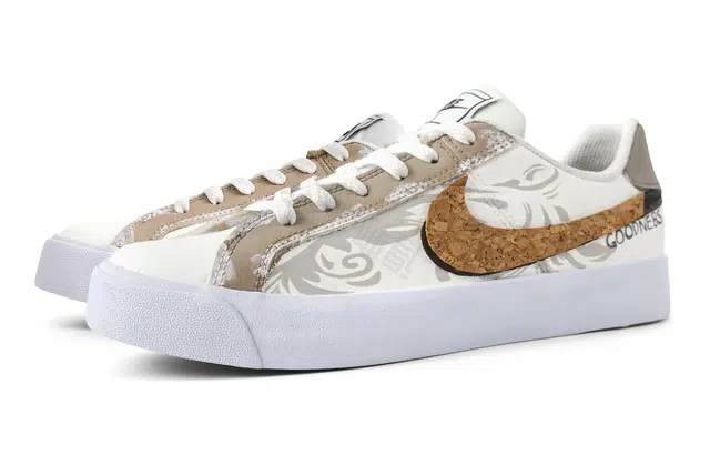 Nike Court Royale AC