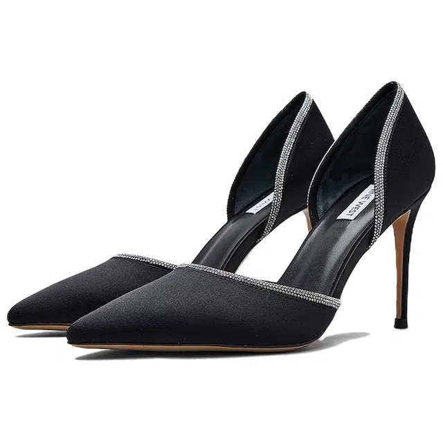 NINE WEST