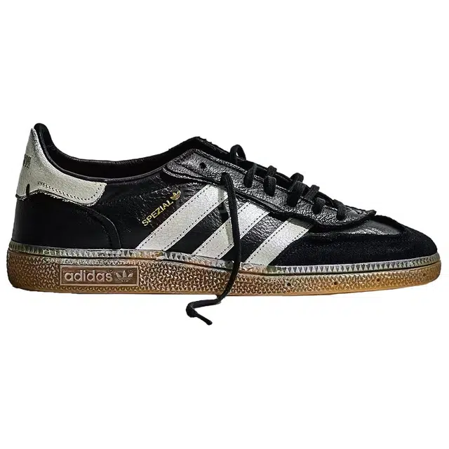 INVINCIBLE x adidas originals HANDBALL SPEZIAL