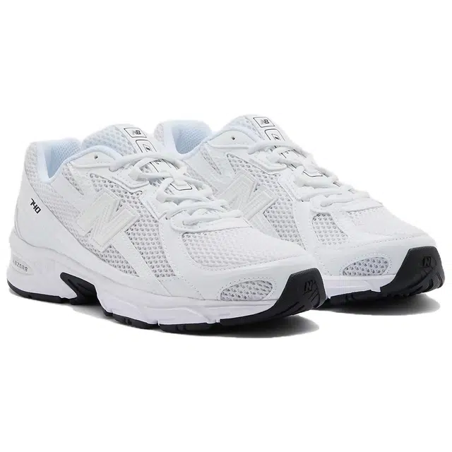 New Balance 740 White