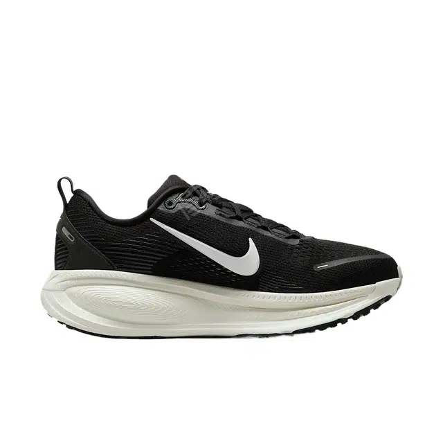 Nike Vomero 18 Black