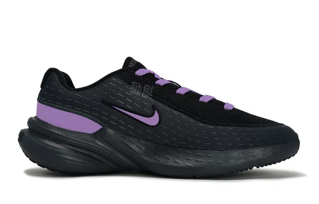 Nike Uplift SC 811