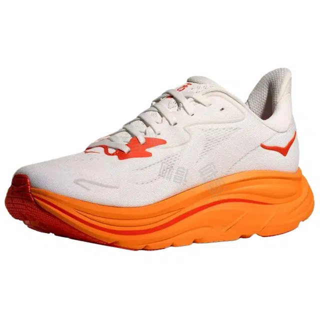 HOKA ONE ONE CLIFTON 10