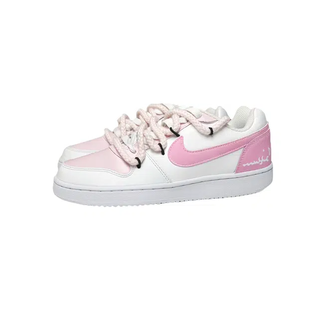 Nike EBERNON