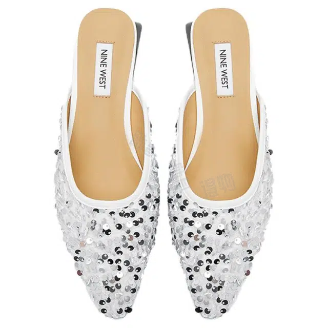 NINE WEST