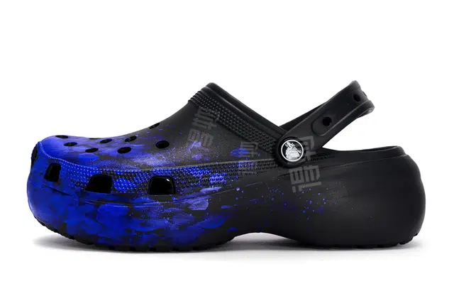 Crocs Classic Platform Clog 811