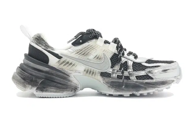 Nike V2K Run y2k