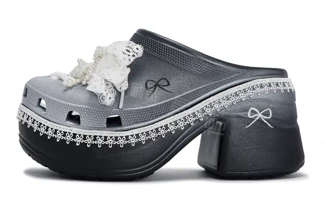 Crocs Siren Clog 811