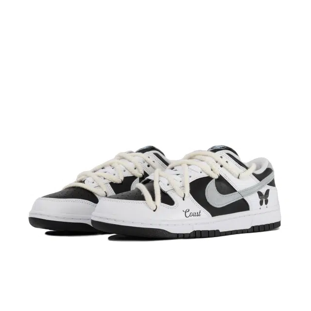 Nike Dunk Reverse Panda 2.0