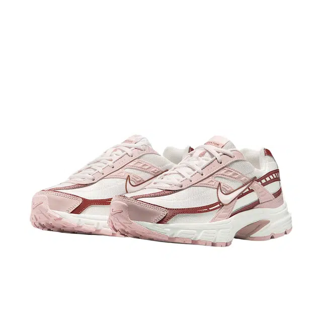 Nike Initiator