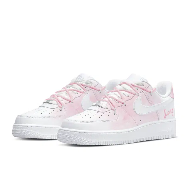 Nike Air Force 1 "Triple White"