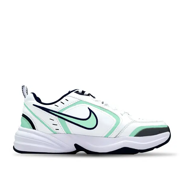 Nike Air Monarch 4
