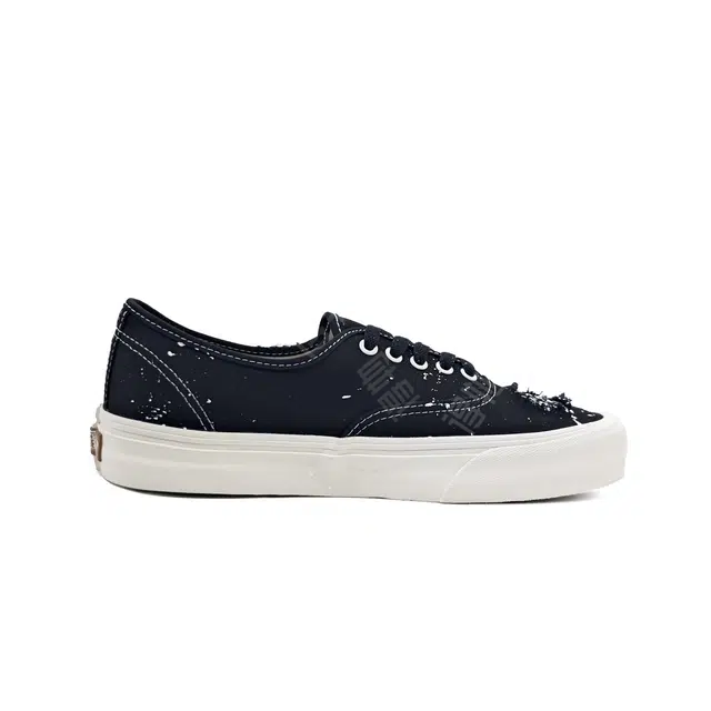 Vans Authentic VR3