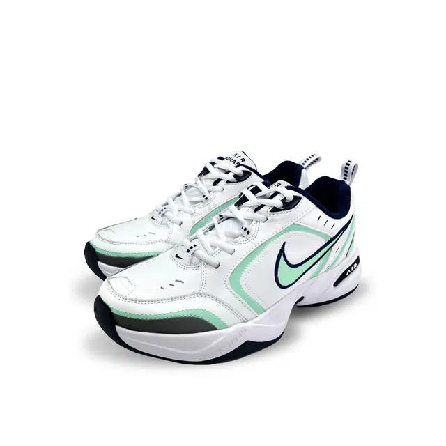 Nike Air Monarch 4