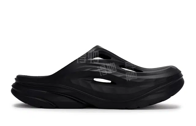 HOKA ONE ONE ORA Recovery mule 811