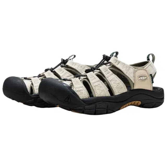 Gramicci x KEEN Newport Retro