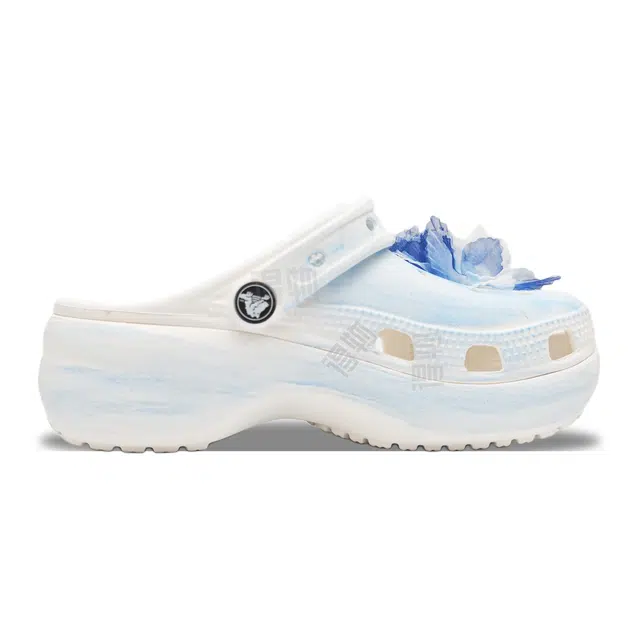 Crocs Classic Geometric Clog EVA