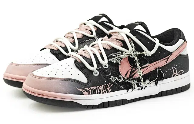 Nike Dunk "WhiteBlack"