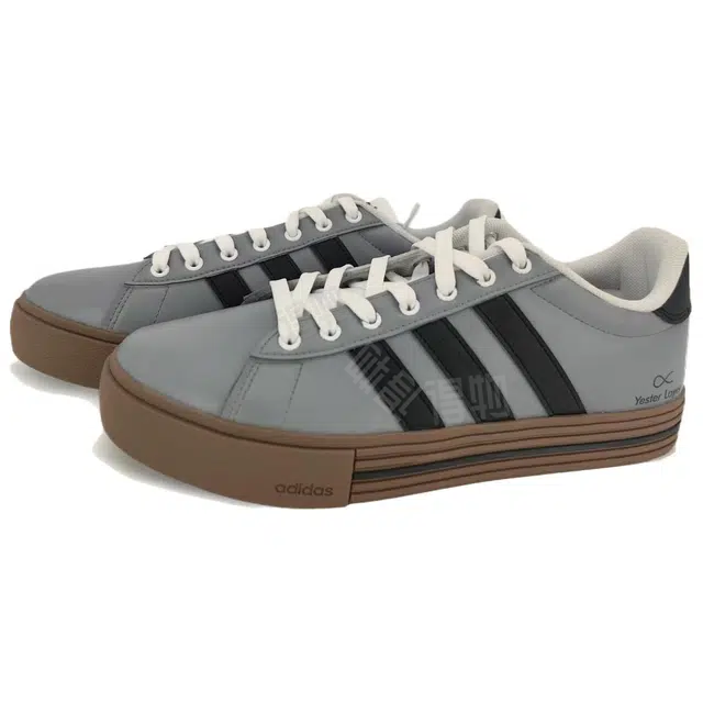 adidas Daily 4.0