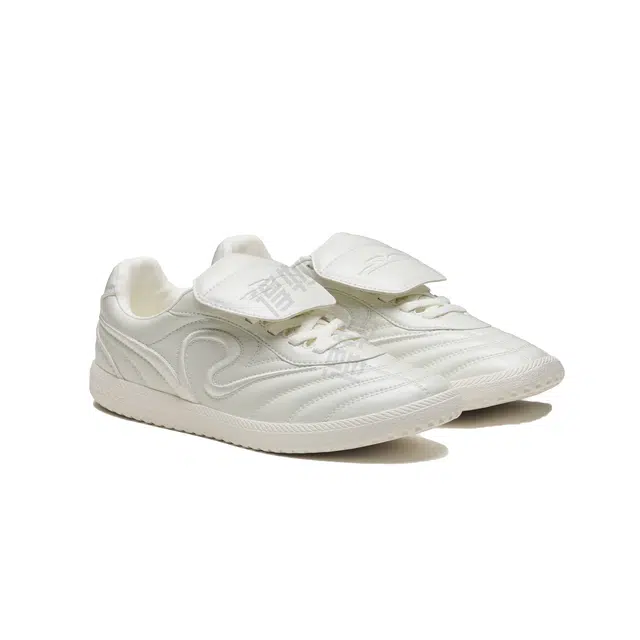 ANTA SNEAKERVERSE OFFSIDE