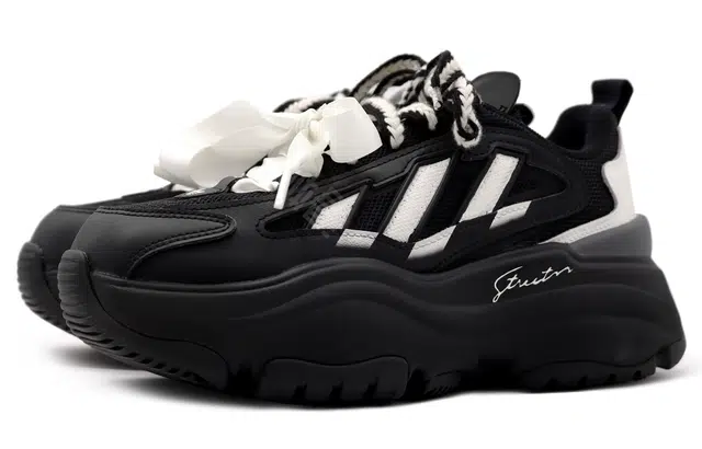 adidas originals OZGAIA vibe