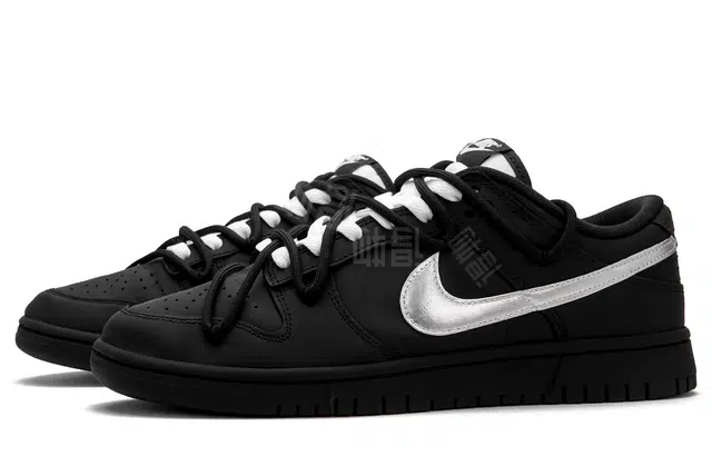 Nike Dunk "Mercury"
