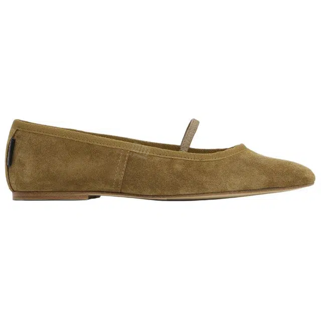 A.P.C Swan