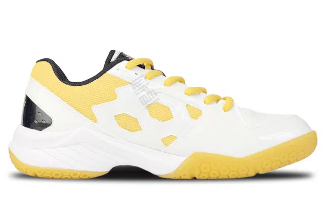 YONEX Power Cushion 101CR