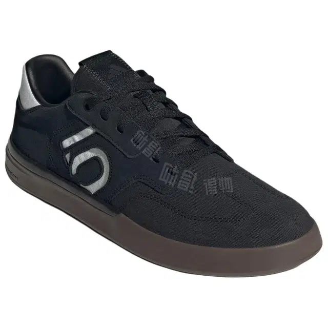 adidas Sleuth