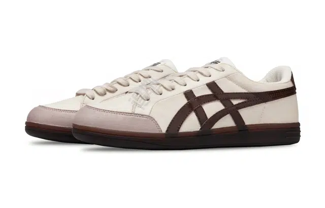 Onitsuka Tiger Advanti look