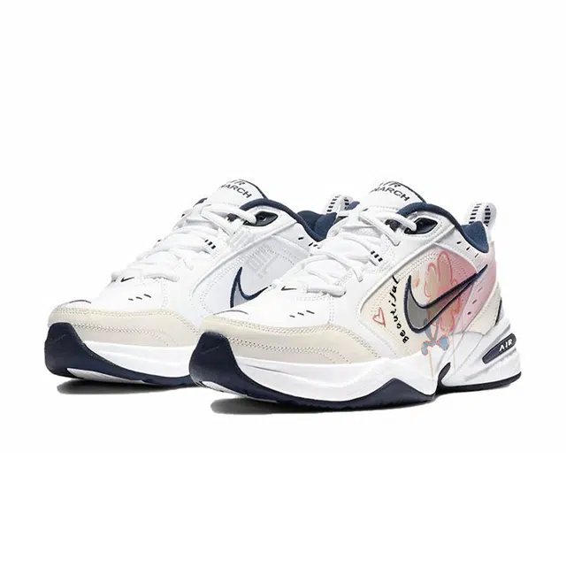 Nike Air Monarch 4